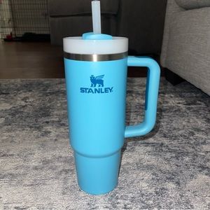 Stanley 30 oz Tumbler in Poolside